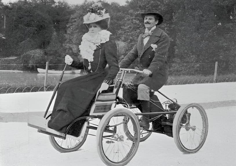 De Dion Quadricycle, 1898 -- same price as the 1914 Model T!